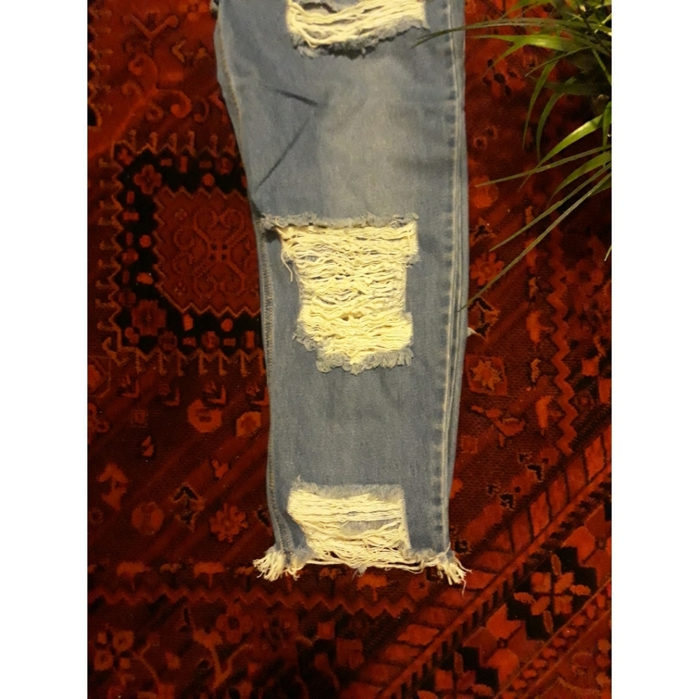 NWT Cello High Rise Medium Wash All Over Destress - Picture 3 of 8